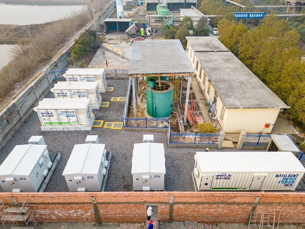 Sistema de almacenamiento de energía para contenedores de centrales eléctricas con protección IP54 y larga vida útil