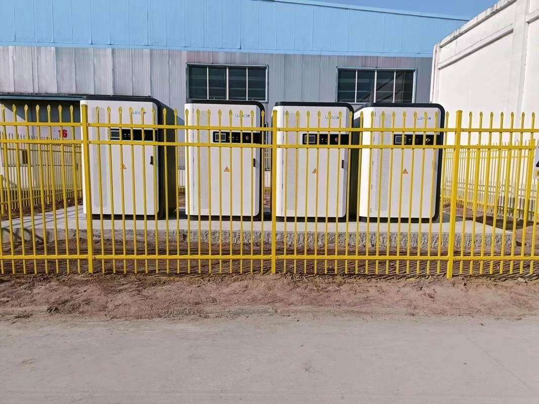 Cabinet ESS de 125kw 258KWh con certificación de la UE para generación distribuida y carga de EV