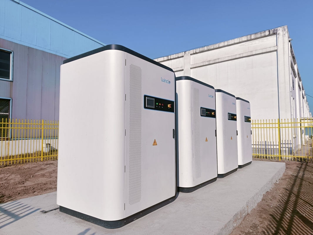 Cabinet ESS de 125kw 258KWh con certificación de la UE para generación distribuida y carga de EV