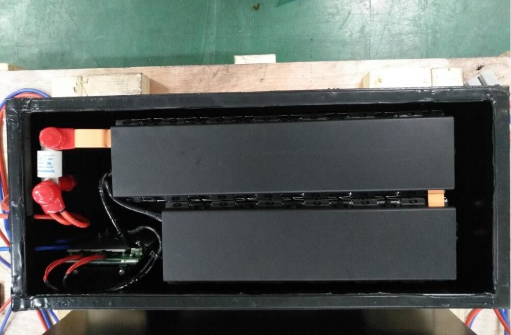 54.6V Batería de material NCM de carga extraíble 6P13S para motocicletas y scooters